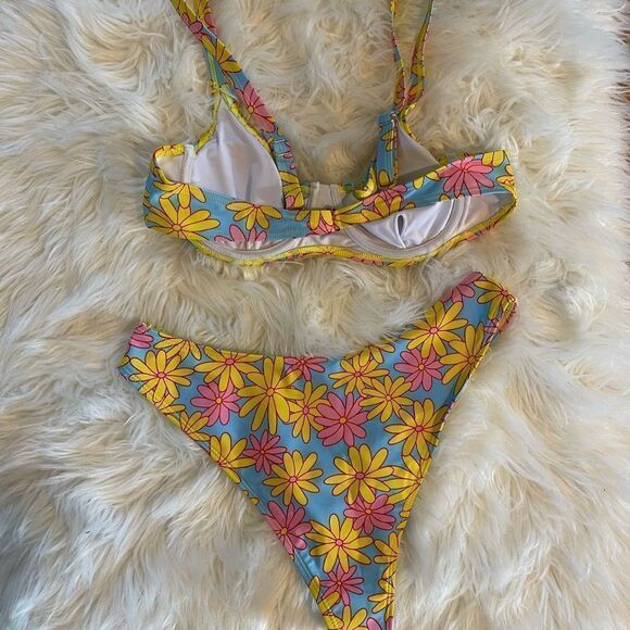 SHEIN 70s Floral Bikini | SZ L - Picture 8 of 9